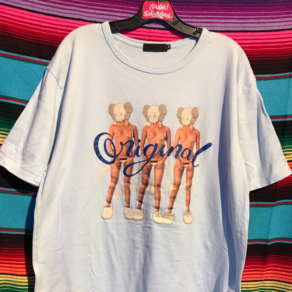 Rare Vintage Kaws Original Fake Tshirt. Size : 5
